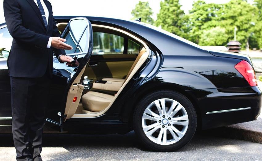 Heathrow to Nottingham Taxi Service